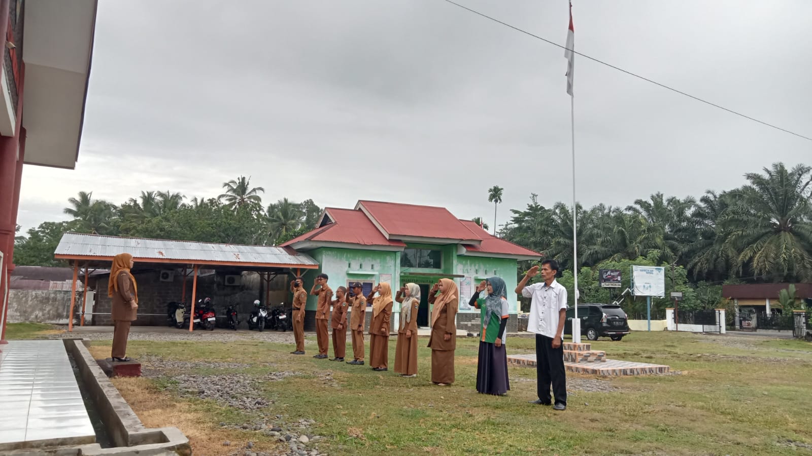 Apel pagi Staf Pegawai Kantor Camat dan Ukl Capil kecamatan pancung Soal