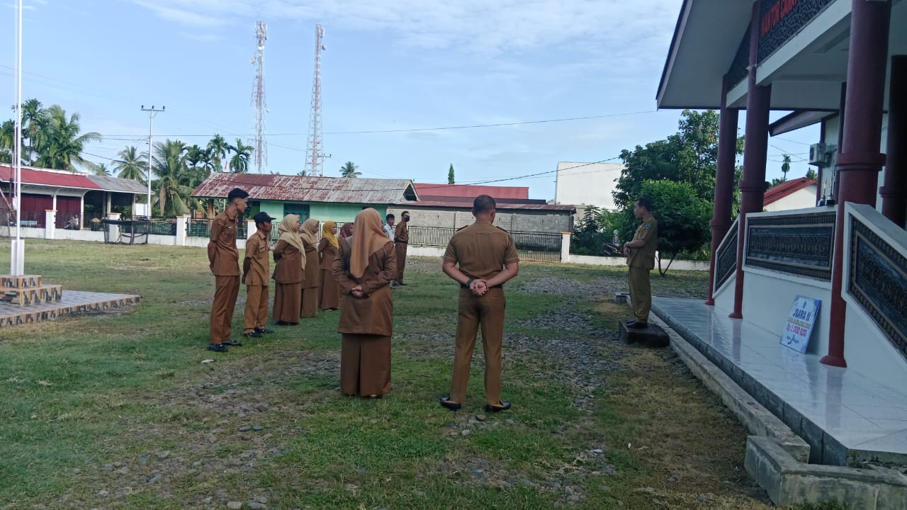 Apel Pagi Staf Pegawai Kantor Camat dan Korlab KB dan Dukcapil Kecamatan Pancung Soal