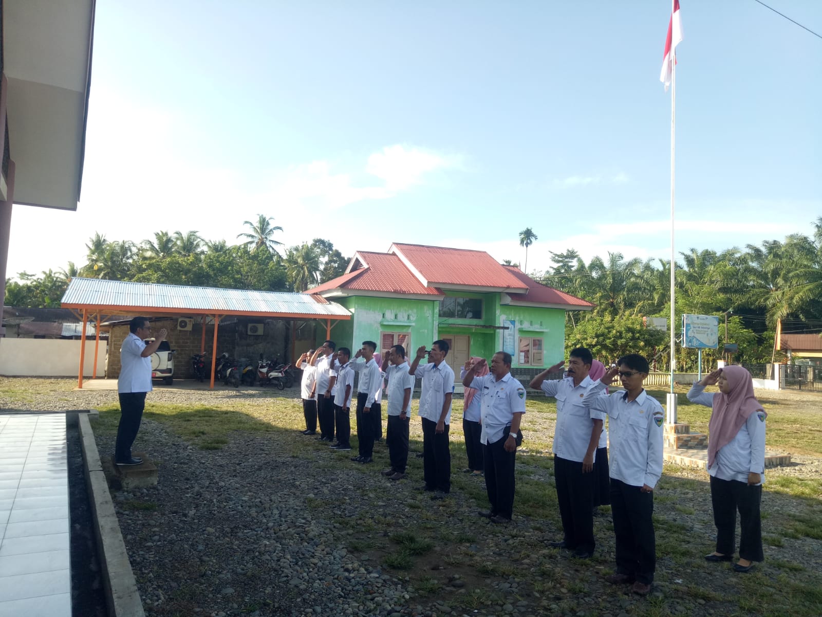 Apel Pagi Bulan April Setelah Selesai Lebaran