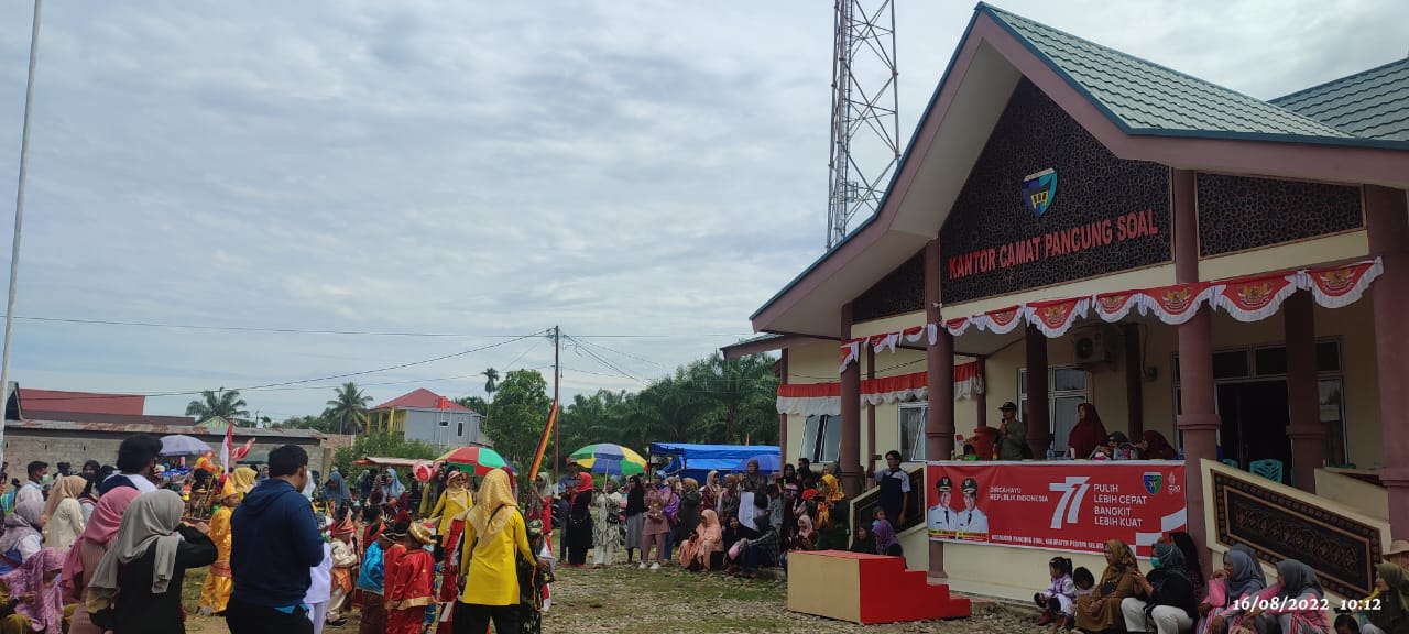 Pawai Alegoris Hut RI ke 77 