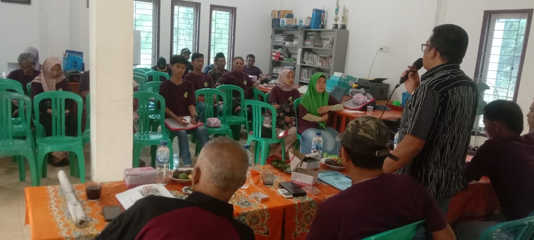 Pelatihan Teknik Pembuatan Kompos di Nagari Tigo Sungai Inderapura 