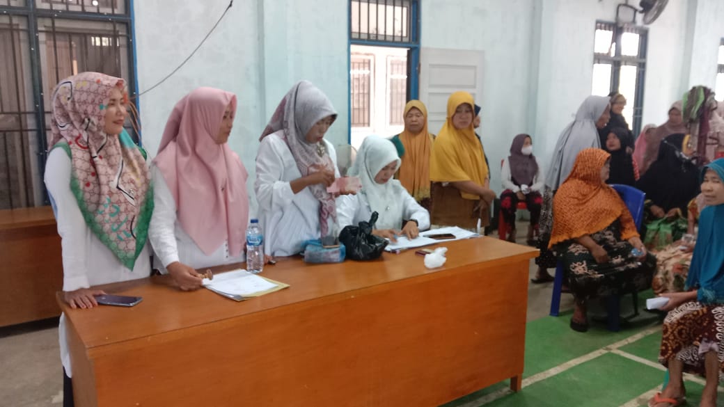 Pembagian BLT DD di Nagari Inderapura Barat