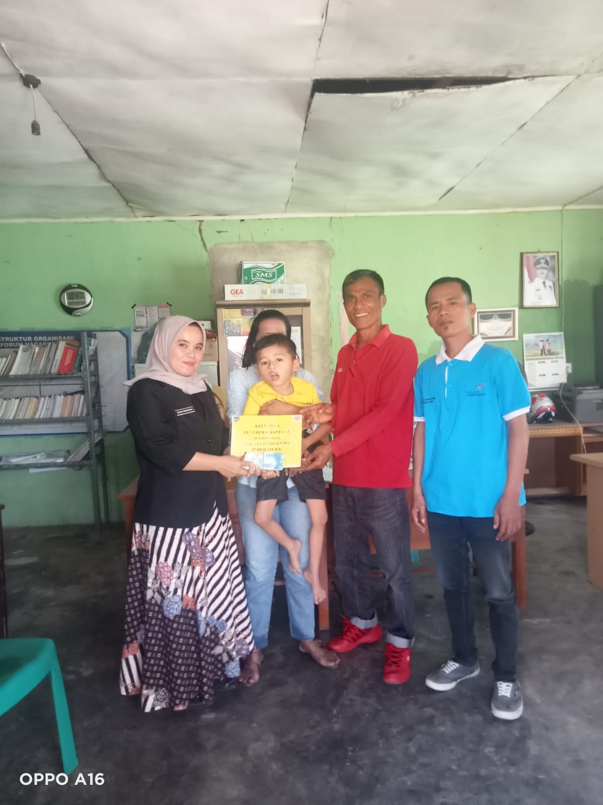 Pembagian BLT Dana Desa di Nagari Kudo-Kudo 