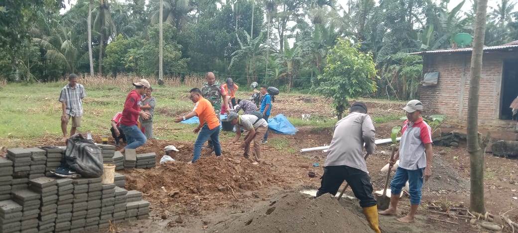 Pembangunan Jamban Sehat dari Keluarga Terduga Stunting 