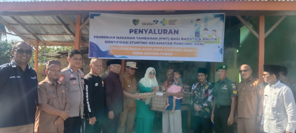 Penyaluran PMT Bagi Baduta & Balita Identifikasi Stunting Kecamatan Pancung Soal 